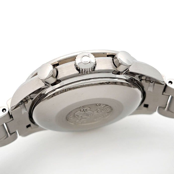 OMEGA
Speedmaster Date
With box and warranty card
