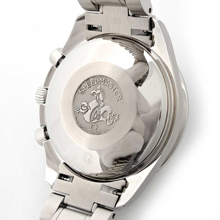OMEGA
Speedmaster Date
With box and warranty card