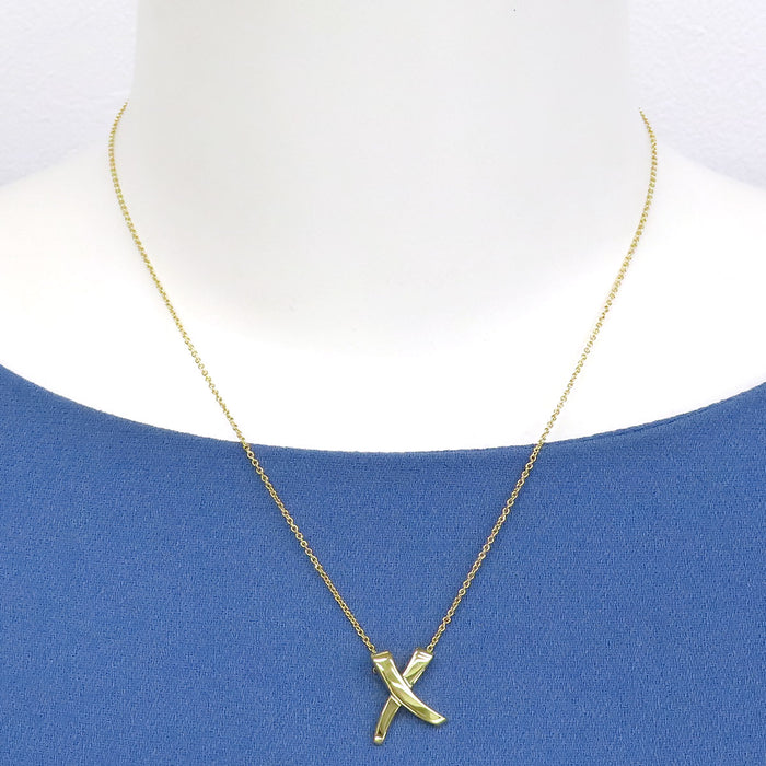 TIFFANY&Co. 
Kiss Necklace