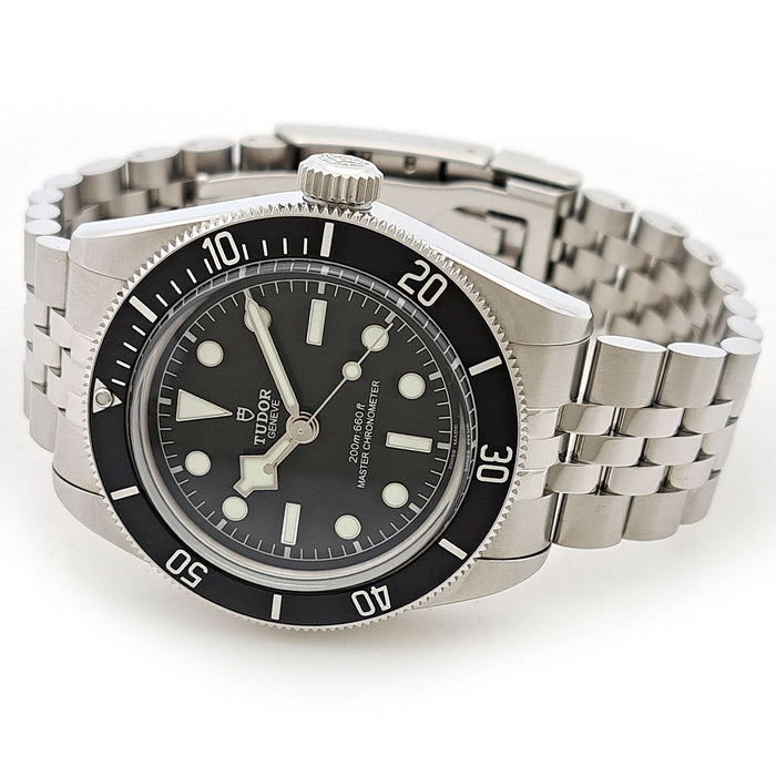 TUDOR
Black Bay 5-link Bracelet
With Box and Warranty Card