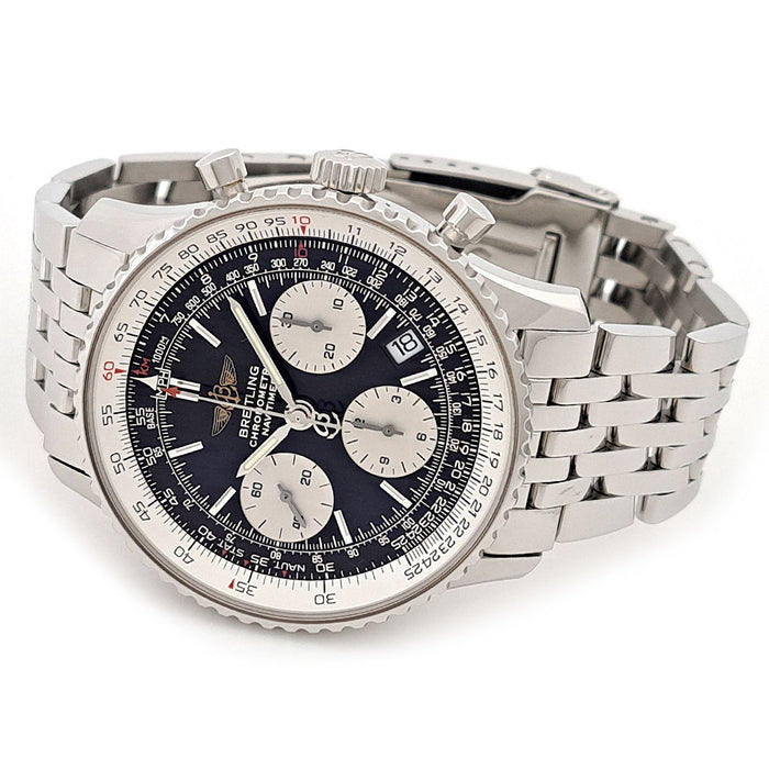 BREITLING
Navitimer
With box and warranty card