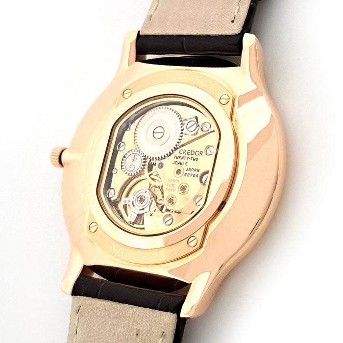 SEIKO 
クレドール シグノ 鳳凰 キャリバー6870 25本限定 螺鈿ダイヤル 
箱ギャラ付