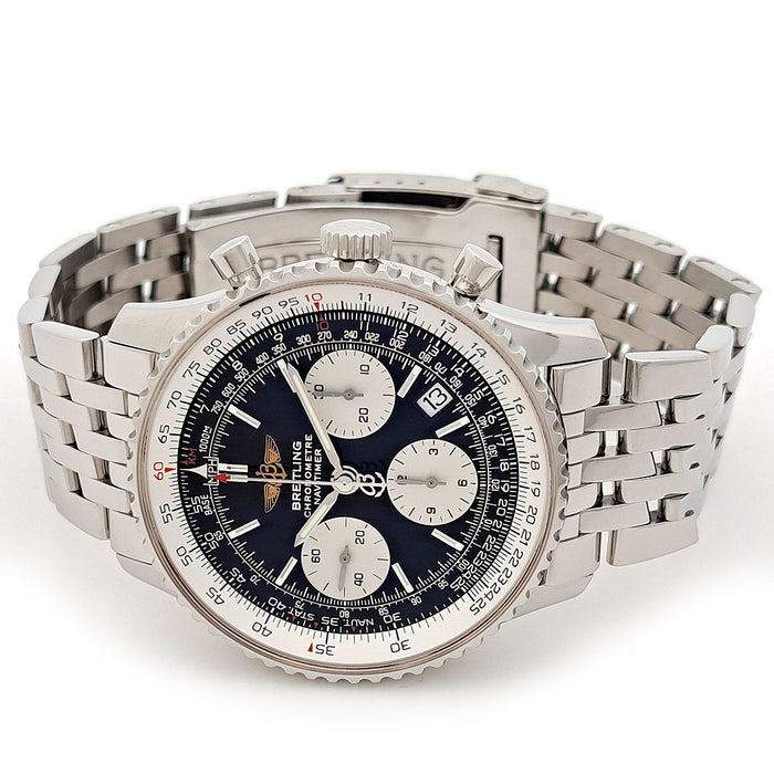BREITLING
Navitimer
With box and warranty card