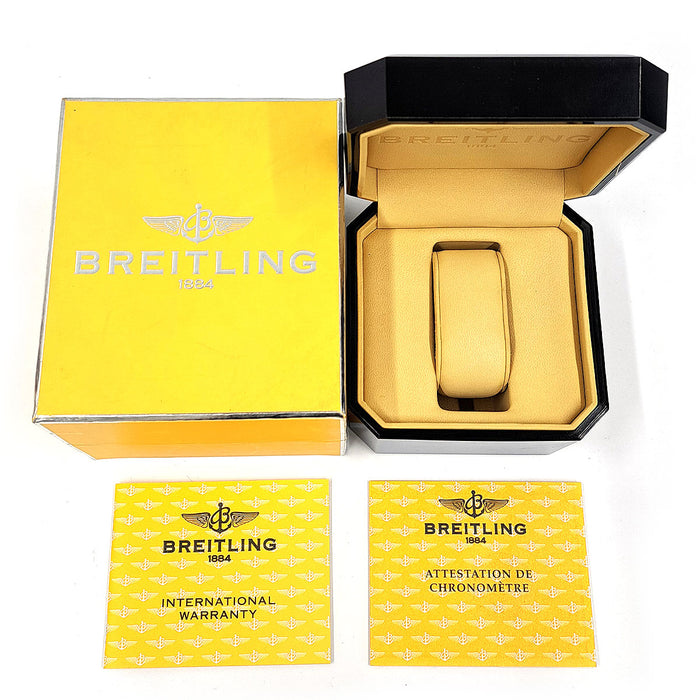 BREITLING
Navitimer
With box and warranty card