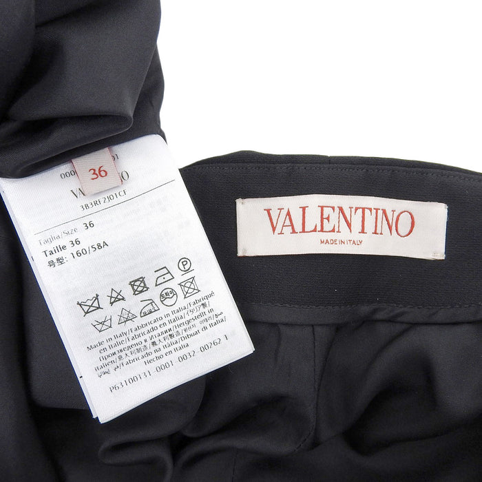 VALENTINO
V Gold Detail Side Zip
Crepe Couture Shorts