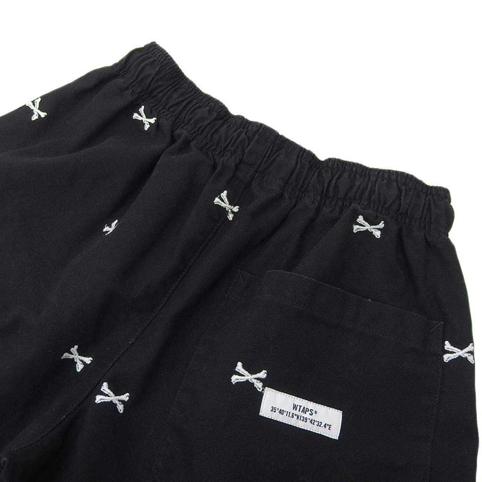 WTAPS
海鸥 03 短裤 221TQDT-PTM06 刺绣
交叉骨 短裤