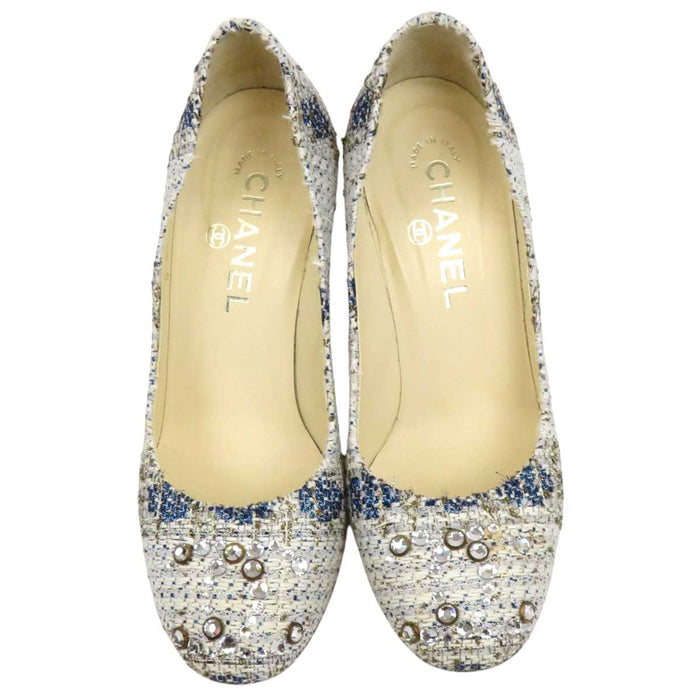 CHANEL 
COCO escarpins à talons en liège avec strass 
escarpins en tweed avec logo Coco