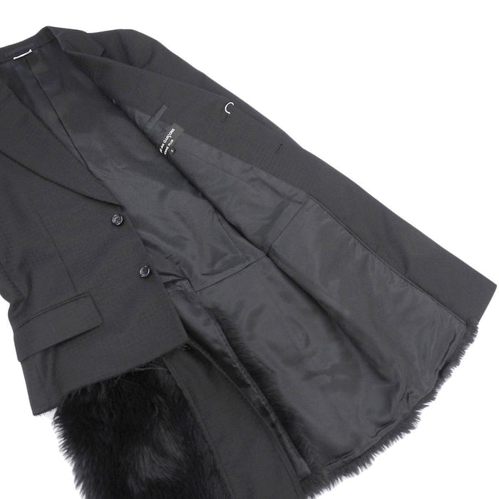 COMME des GARCONS 
Motivo pied de poule lana a contrasto 
Cappotto sartoriale con pelliccia sintetica a incastro 
HOMME PLUS オムプリュス
