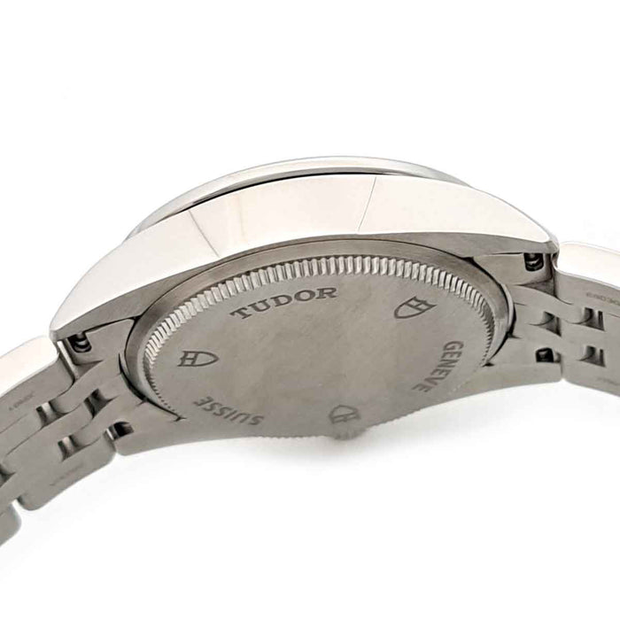 TUDOR 
Glamour 11P Diamants 
Avec boîte et garantie