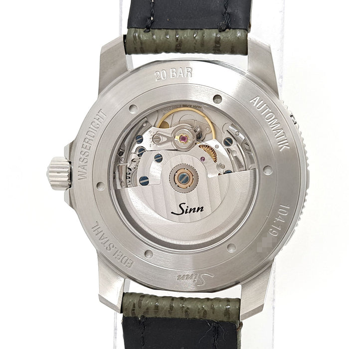 Sinn 
104 
With box and warranty card