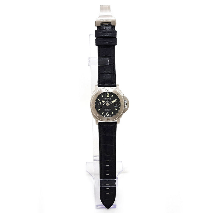 OFFICINE PANERAI
Luminor Arktos GMT 44 Limited
With box and warranty card
