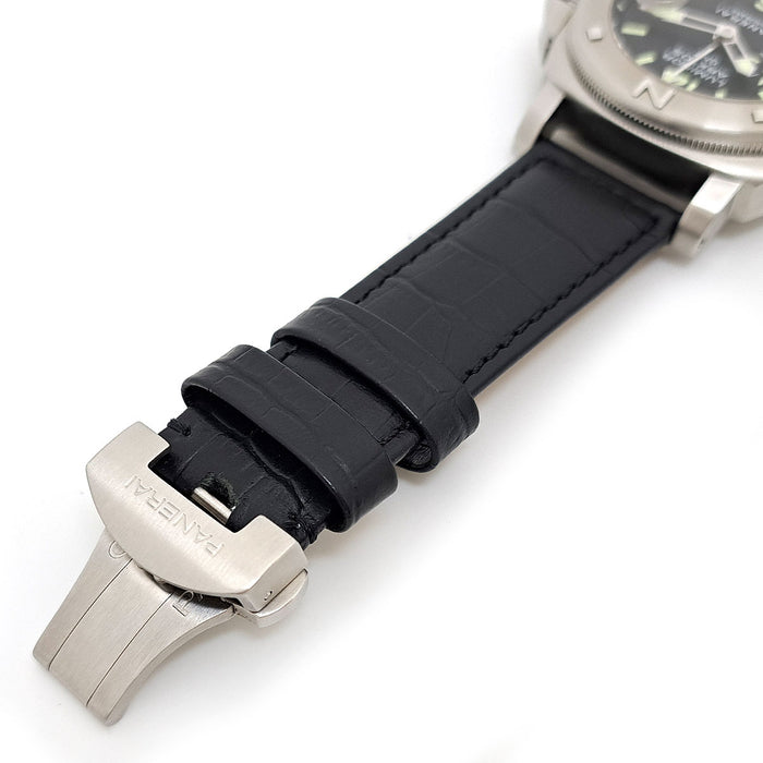 OFFICINE PANERAI
Luminor Arktos GMT 44 Limited
With box and warranty card