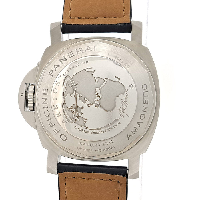OFFICINE PANERAI
Luminor Arktos GMT 44 Limited
With box and warranty card