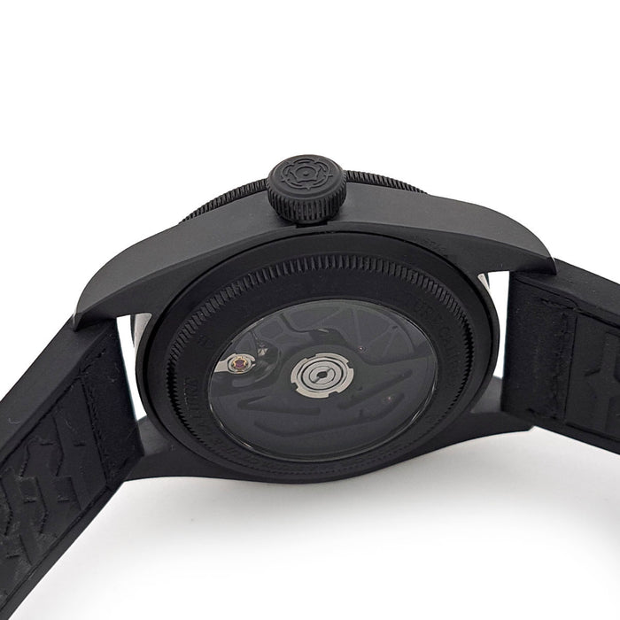 TUDOR 
Black Bay Ceramica 
Con scatola e garanzia