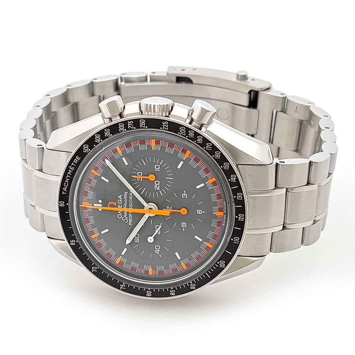 OMEGA
Speedmaster Apollo 11 35th Anniversary Japan Limited 2004
With box and warranty card