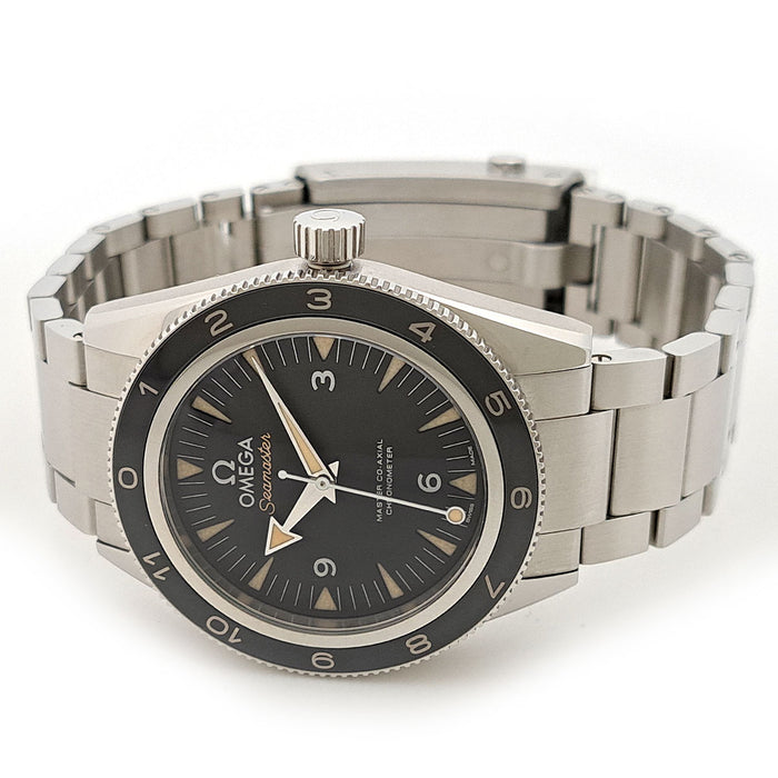 OMEGA 
シーマスター 300M 007 スペクター 限定モデル 
箱付