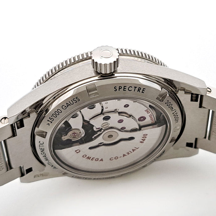 OMEGA 
シーマスター 300M 007 スペクター 限定モデル 
箱付