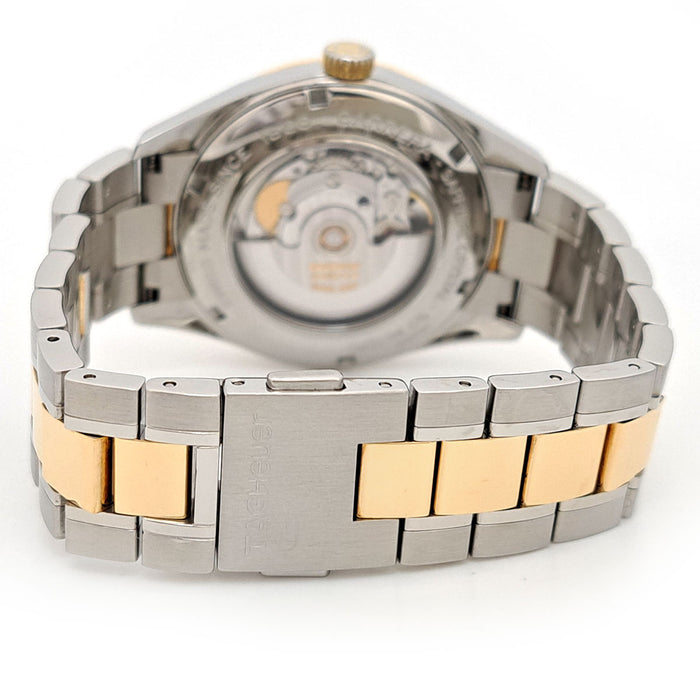 TAG HEUER
Carrera
Avec boîte
