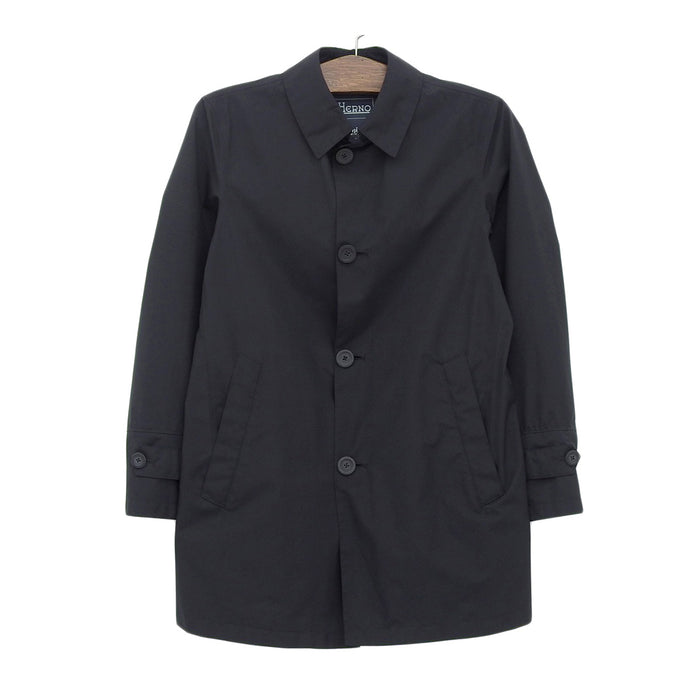 Herno 
GORE-TEX Laminar Nylon 
GORE-TEX LAMINAR Coat