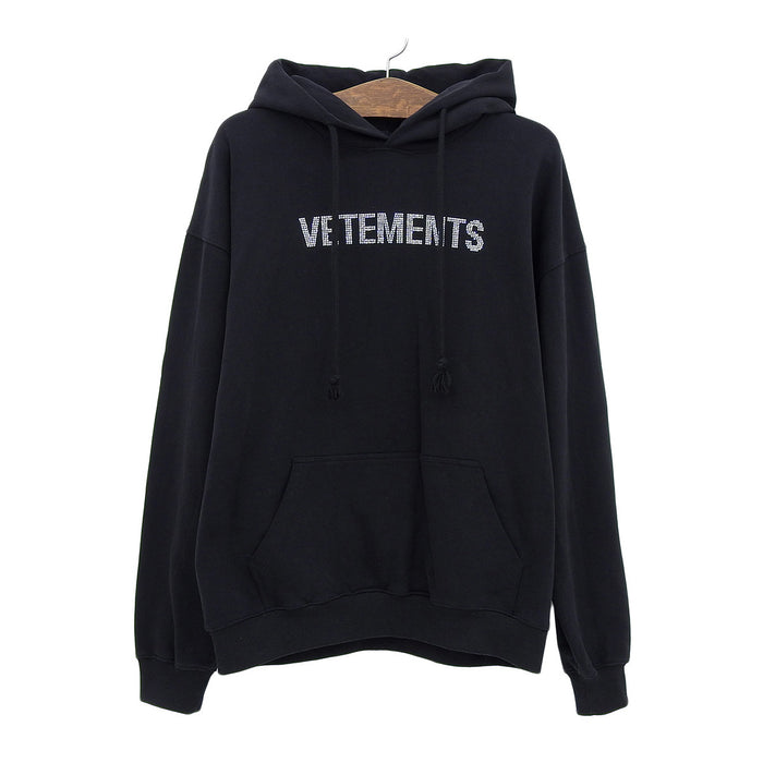 VETEMENTS
Vetements Sweatshirt Rhinestone Hoodie
Crystal Logo Parker