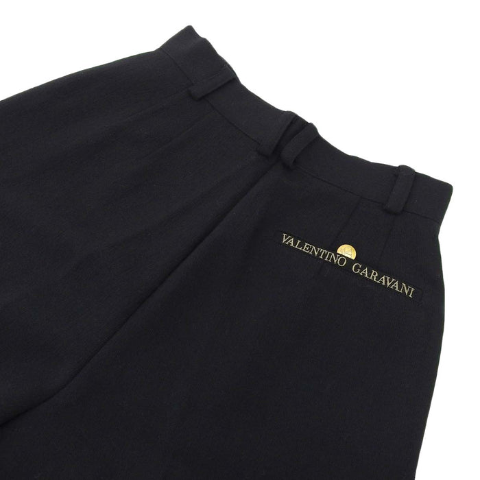 VALENTINO
Logo Embroidery Chain
Pleated Culotte Pants
valentino garavani sport