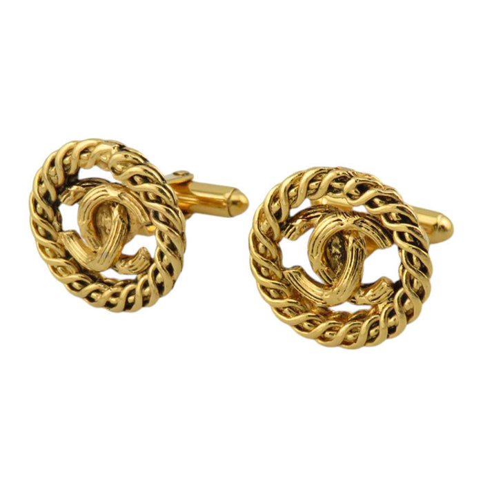 CHANEL
Logo COCO CC 530 Gold Color Metal Swivel Type
Coco Mark Vintage Round Cuffs