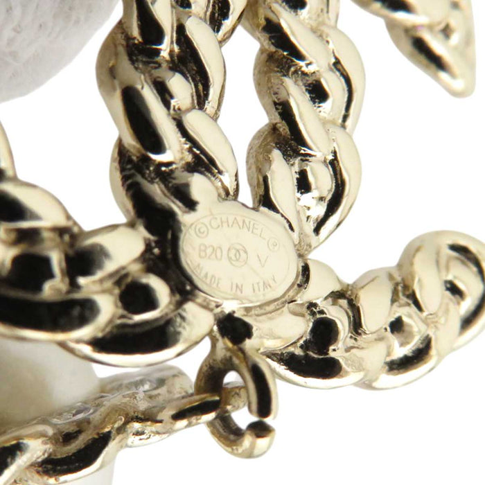 CHANEL 
B20V COCO CC logo strass 
boucle d'oreille pendante marque Coco perle de coton