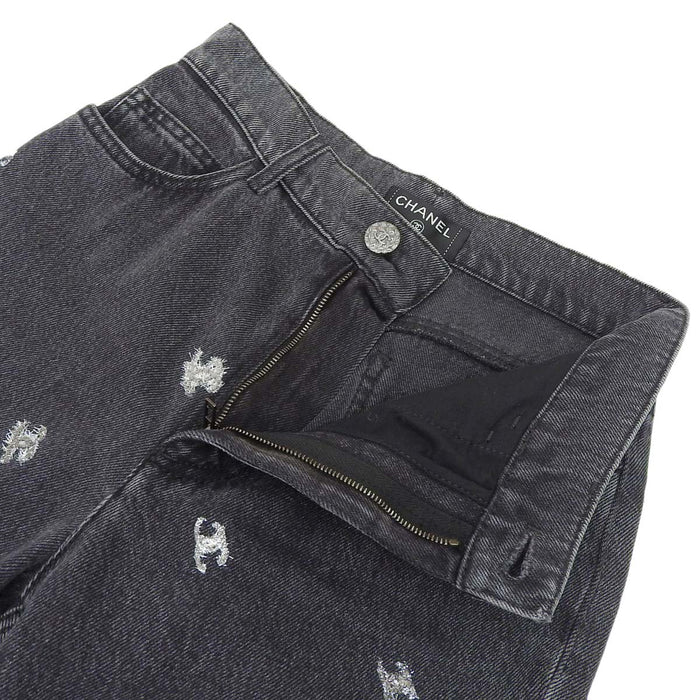 CHANEL
COCO Coco Button
Glitter Coco Mark Denim Pants