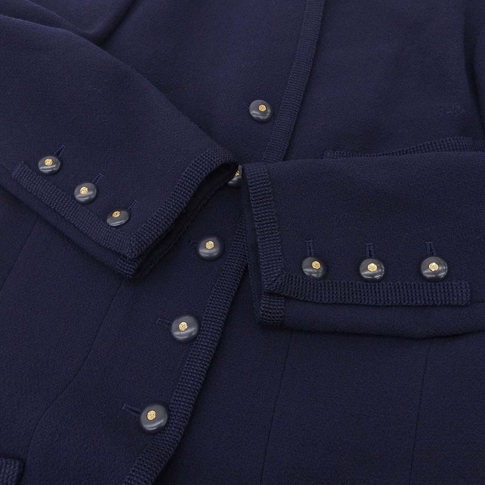 CHANEL
COCO Coco Button
Coco Mark No-Collar Jacket