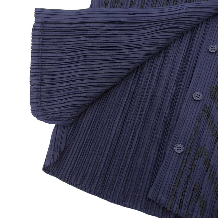 PLEATS PLEASE 
Issey Miyake plissé chemise à manches trois-quarts 
design ruban