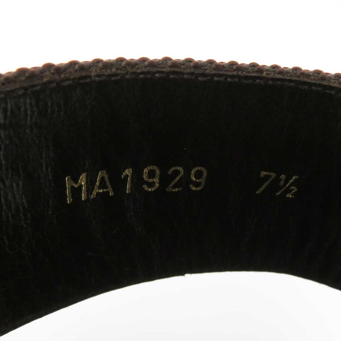 LOUIS VUITTON
LV Logo Velcro
Beach Sandals