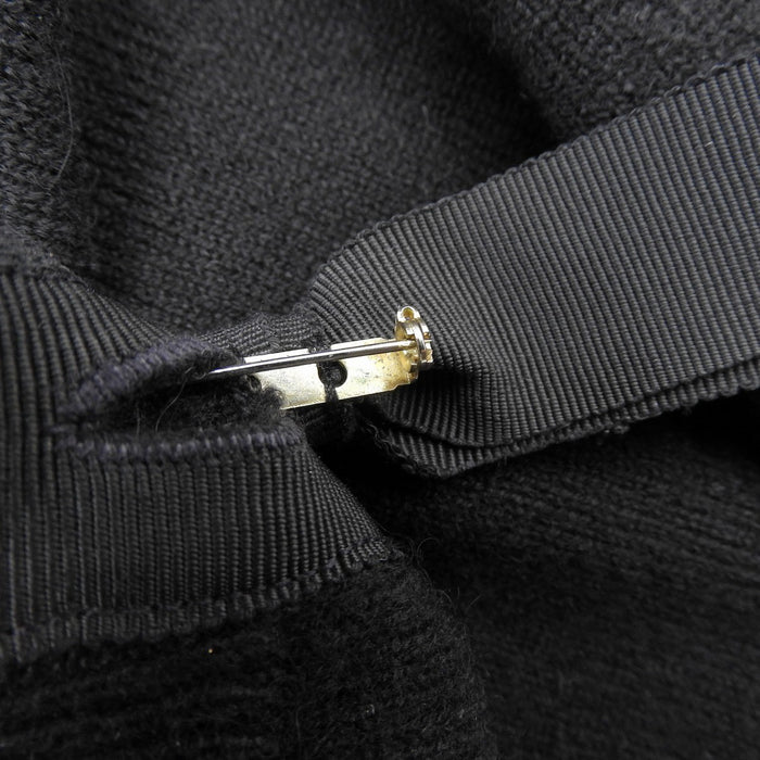 CHANEL
Logo COCO CC Coco Button Ribbon Brooch
Coco Mark Cashmere Knit Cardigan