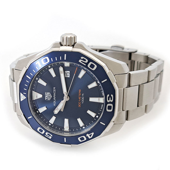 TAG HEUER 
Aquaracer