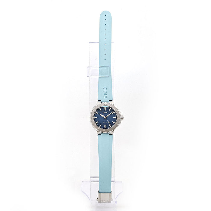 ORIS 
Aquis Date 
With box and warranty card