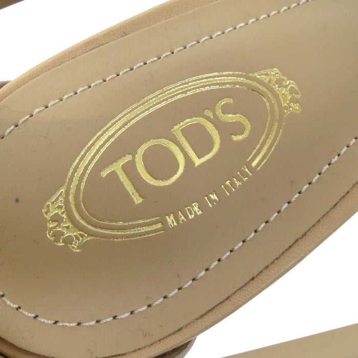 TOD’S 
メタリック 
アンクルストラップ レザー サンダル