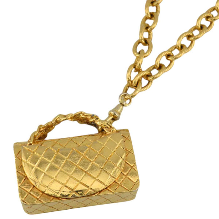 CHANEL 
ロゴ COCO CC ゴールドカラーメタル 
ココマーク マトラッセバッグ モチーフ ネックレス