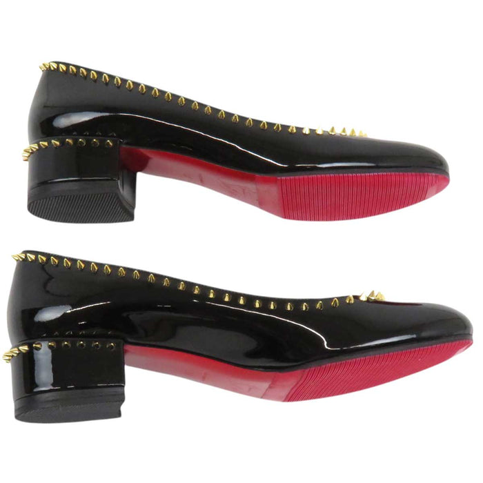 Christian Louboutin
尖钉铆钉漆皮
TRELILIANE 30 高跟鞋