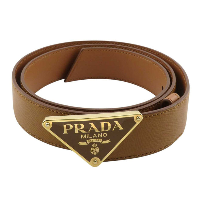 PRADA 
三角ロゴ ゴールドカラーメタル 
ロゴ トライアングル プレート バックル レザー ベルト