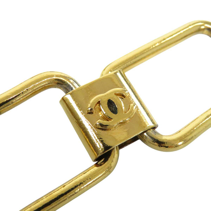CHANEL
Logo COCO CC Vintage Gold Color Metal
Coco Mark Square Chain Belt