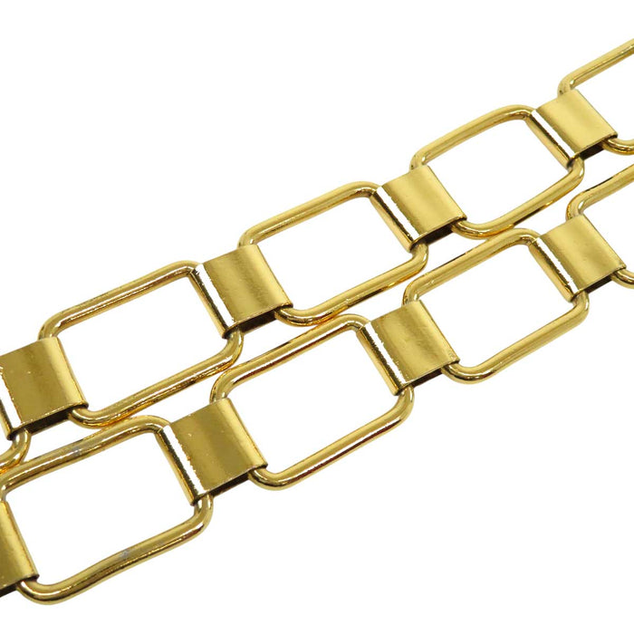 CHANEL
Logo COCO CC Vintage Gold Color Metal
Coco Mark Square Chain Belt