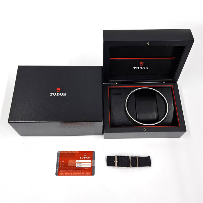 TUDOR
Heritage Black Bay
With box and warranty card