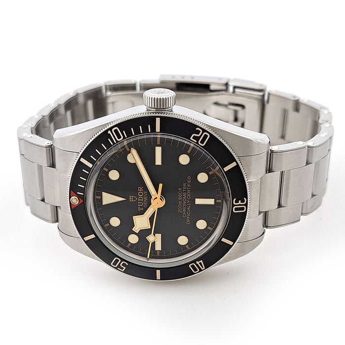 TUDOR
Black Bay 58
With box and warranty card