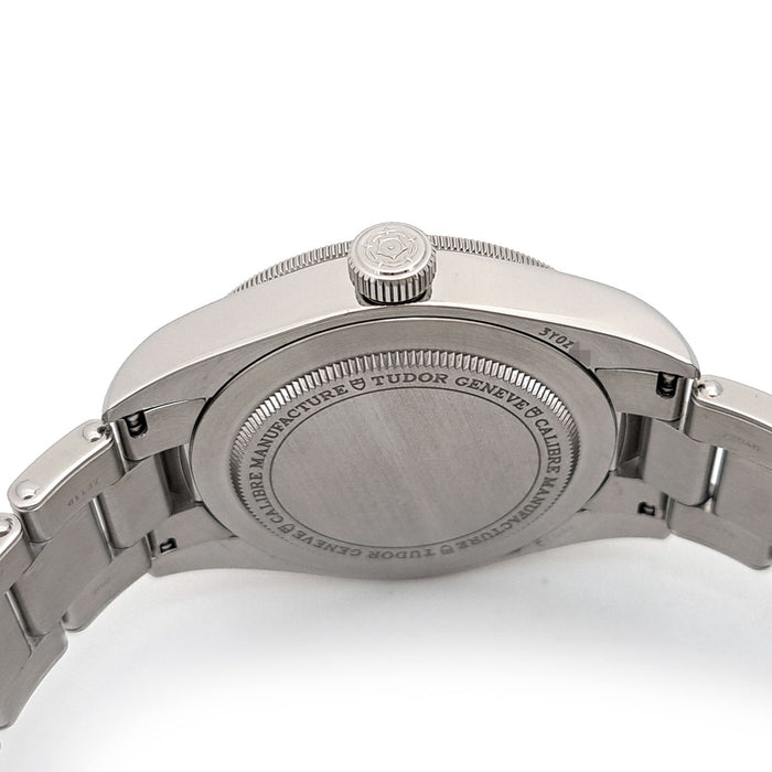 TUDOR
Black Bay 58
With box and warranty card