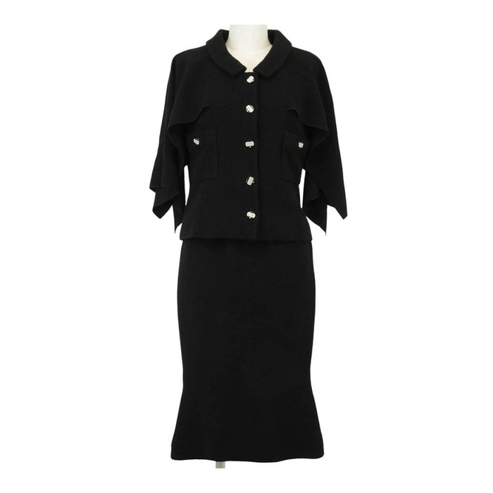 CHANEL
COCO CC Coco Button Rhinestone Silk Blend
Coco Mark Tweed Set Up