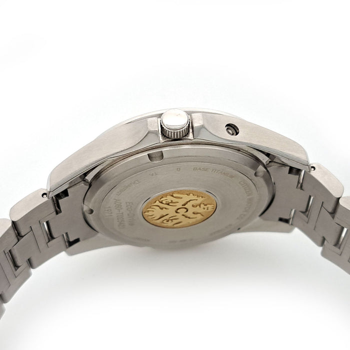CITIZEN 
Cronomaster Eco-Drive Scarlatto Profondo