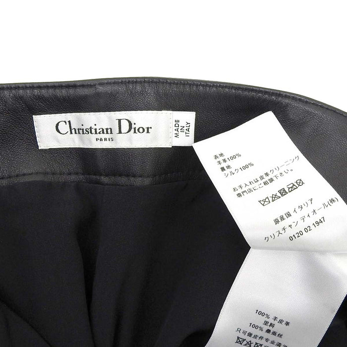 Dior 
ロゴ ミニ 
CD バックル ラムスキン スコート