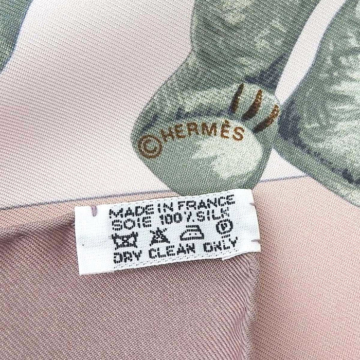 HERMES 
Seta grande formato Teddy Bear Orso 
Carré 90 Confidents des Coeurs Amici del cuore Sciarpa