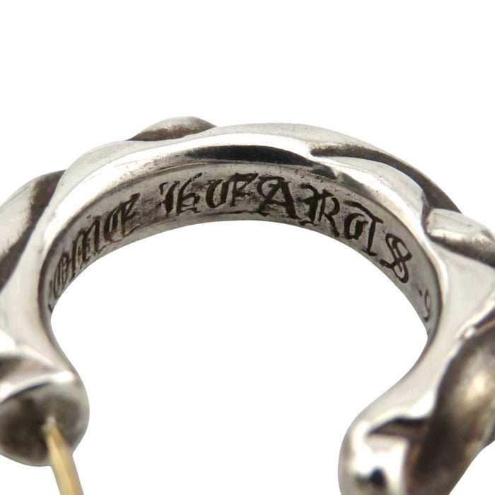 CHROME HEARTS
HOOP SCROLL 1 97 Engraving Silver Oxidized
Scroll Hoop Earring Single Use