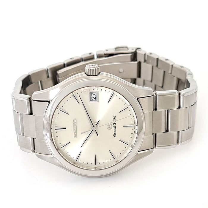 SEIKO
Grand Seiko Quartz
Avec boîte et garantie
