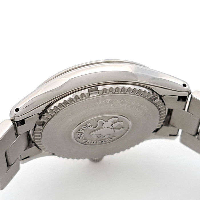 SEIKO
Grand Seiko Quartz
Avec boîte et garantie